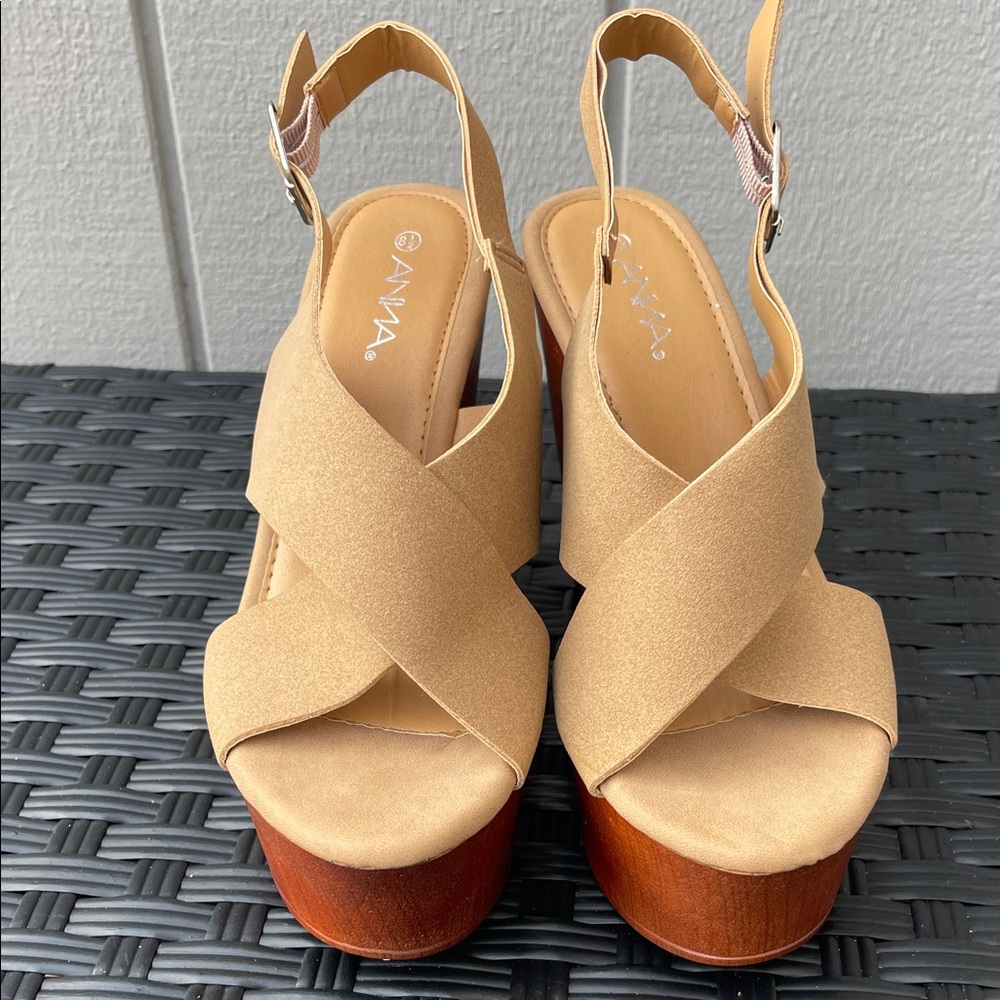 Anna Beige and Brown 5” Platform Sandals 8.5